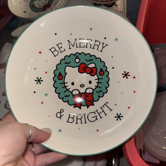 Hello Kitty Other - Nwt Sanrio Hello Kitty Christmas Wreath Pasta Bowl Set Of 4 Merry & Bright Gift